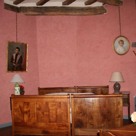 Chateau De La Roche Martel Bed & Breakfast Roiffe ภายนอก รูปภาพ
