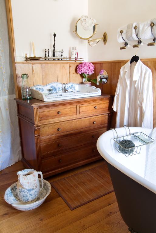 Chateau De La Roche Martel Bed & Breakfast Roiffe ห้อง รูปภาพ