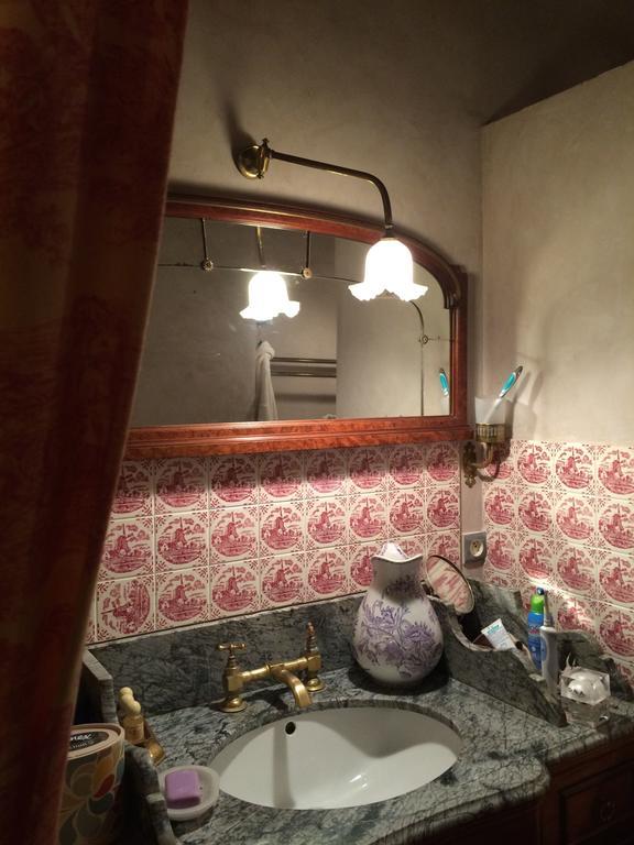 Chateau De La Roche Martel Bed & Breakfast Roiffe ห้อง รูปภาพ